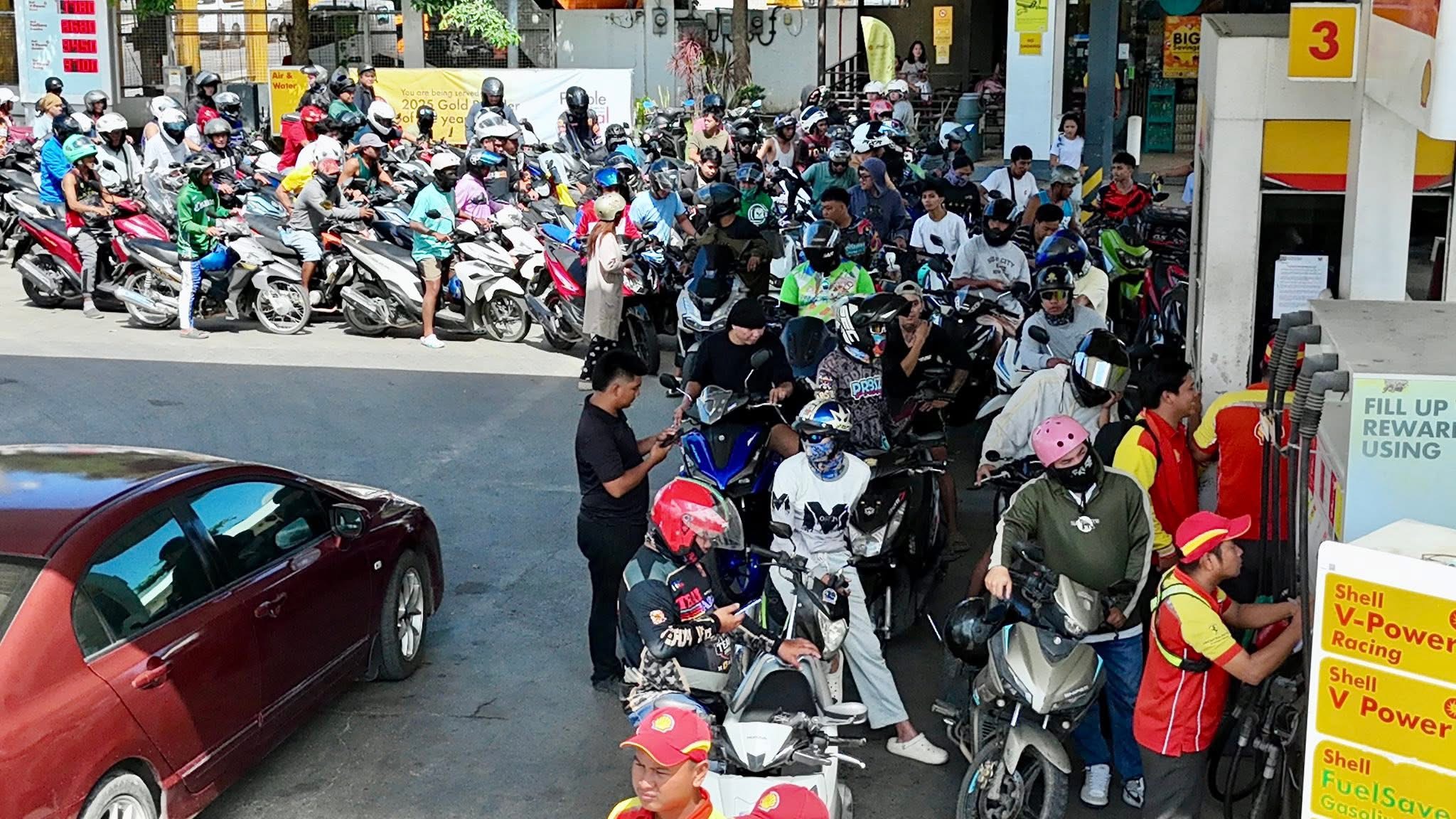 Free Full Tanks for Cebu Riders from Don Macchiatos