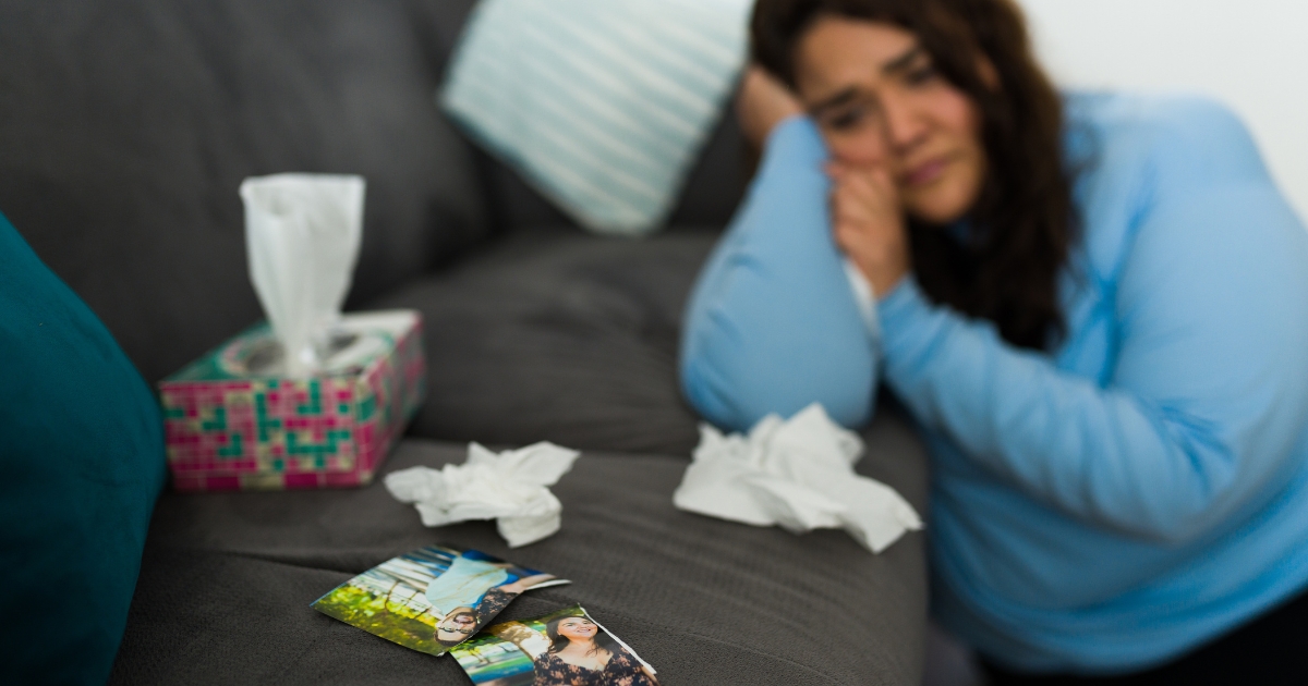 Why Do Women Fall Out of Love While Still in a Relationship?