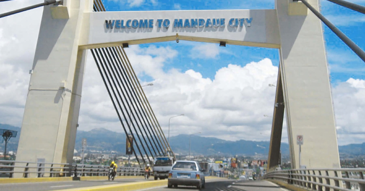 Mandaue City Pushes Riverbank Fencing to Enforce Easements, Protect Residents