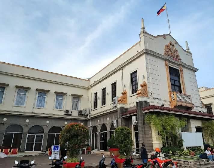 Mandaue City Hall sustains minor damage after April 6 quake