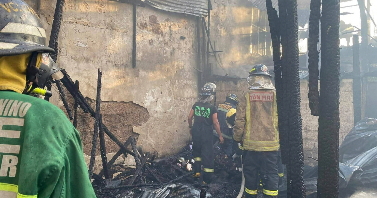 Fire Hits Calamba Compound in Cebu City, 2 Injured