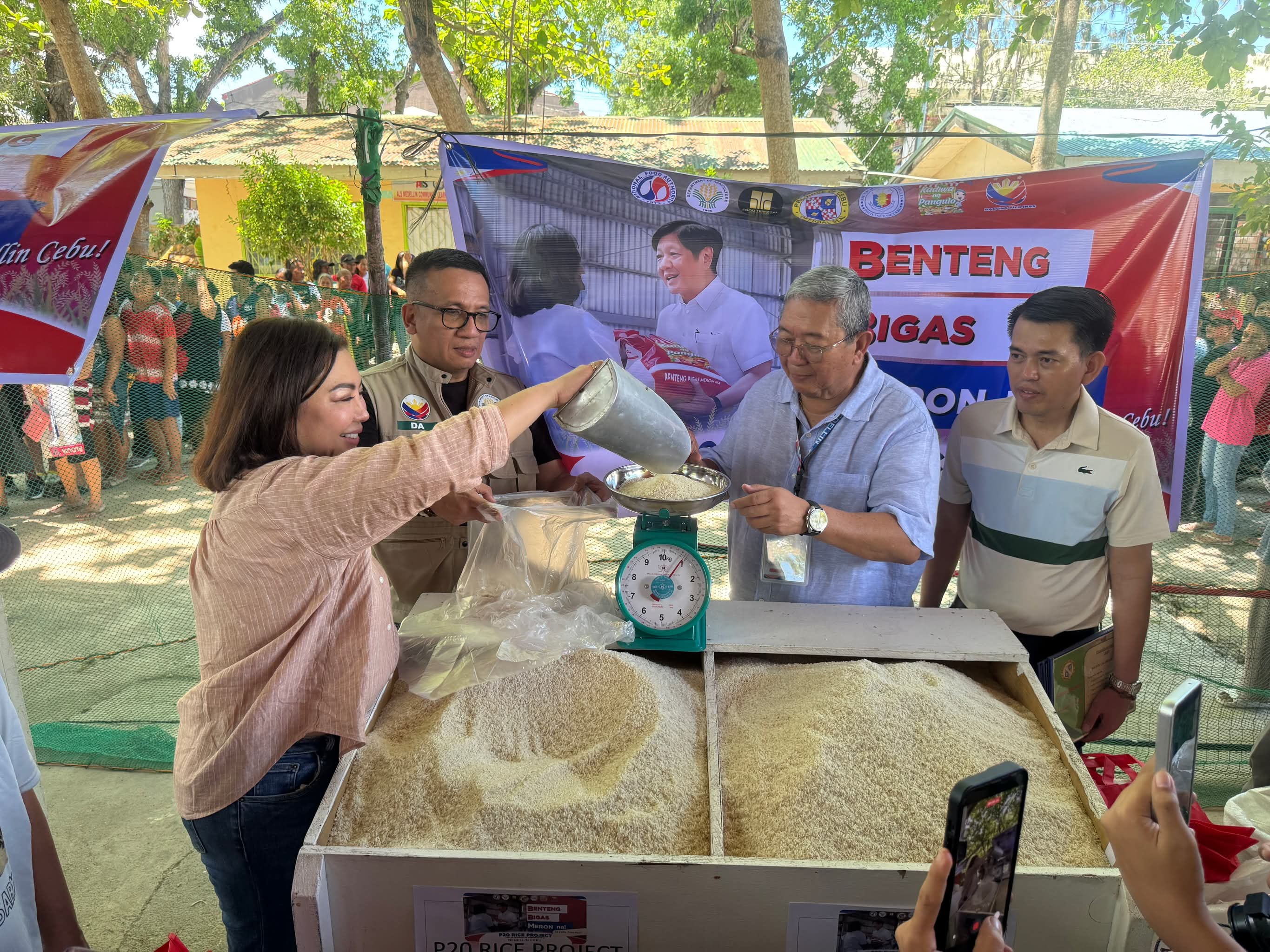 Cebu Province revives P20/kilo rice in quake-hit towns