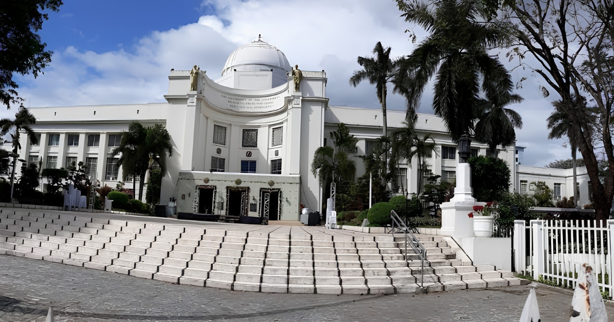 Cebu boosts education budget to P1.82B, expands feeding and smart classroom