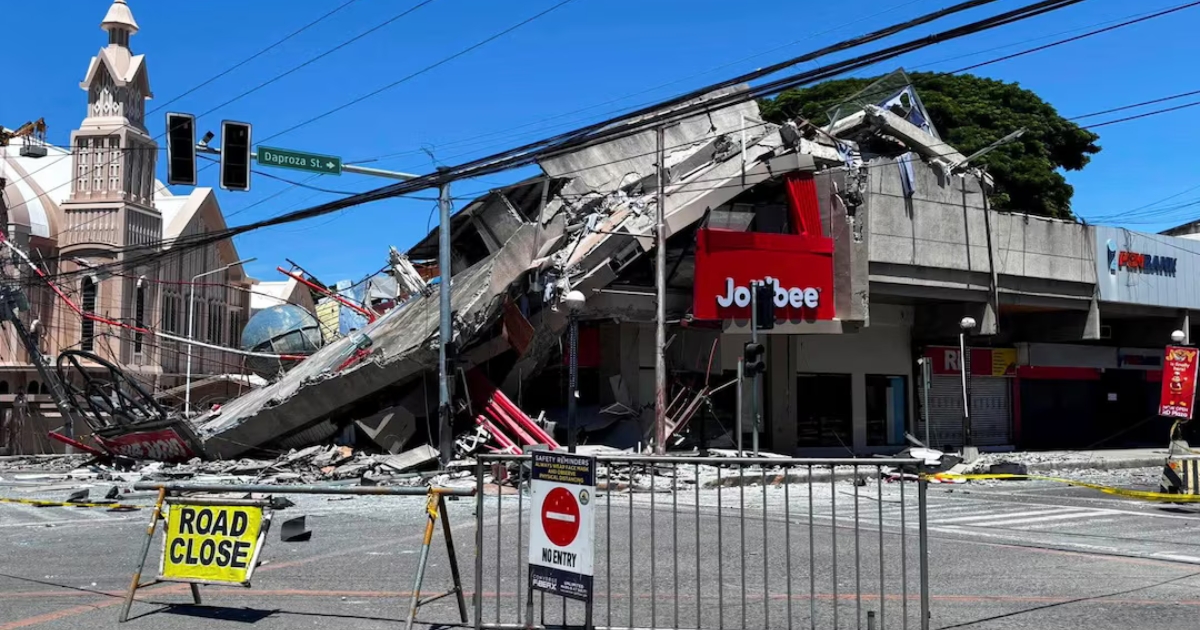 7.8-magnitude quake rocks Mindanao, triggers tsunami warning 
