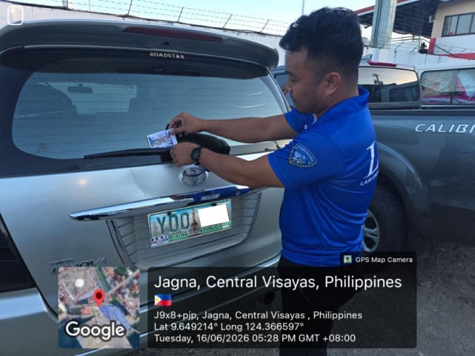 Motorists get flyer notices as LTO 7 speeds up license plate distribution