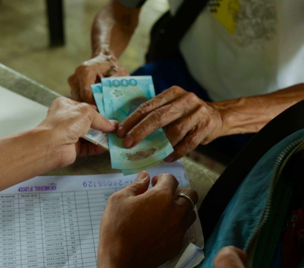 City Distributes Q2 Aid to 500 Senior Citizens