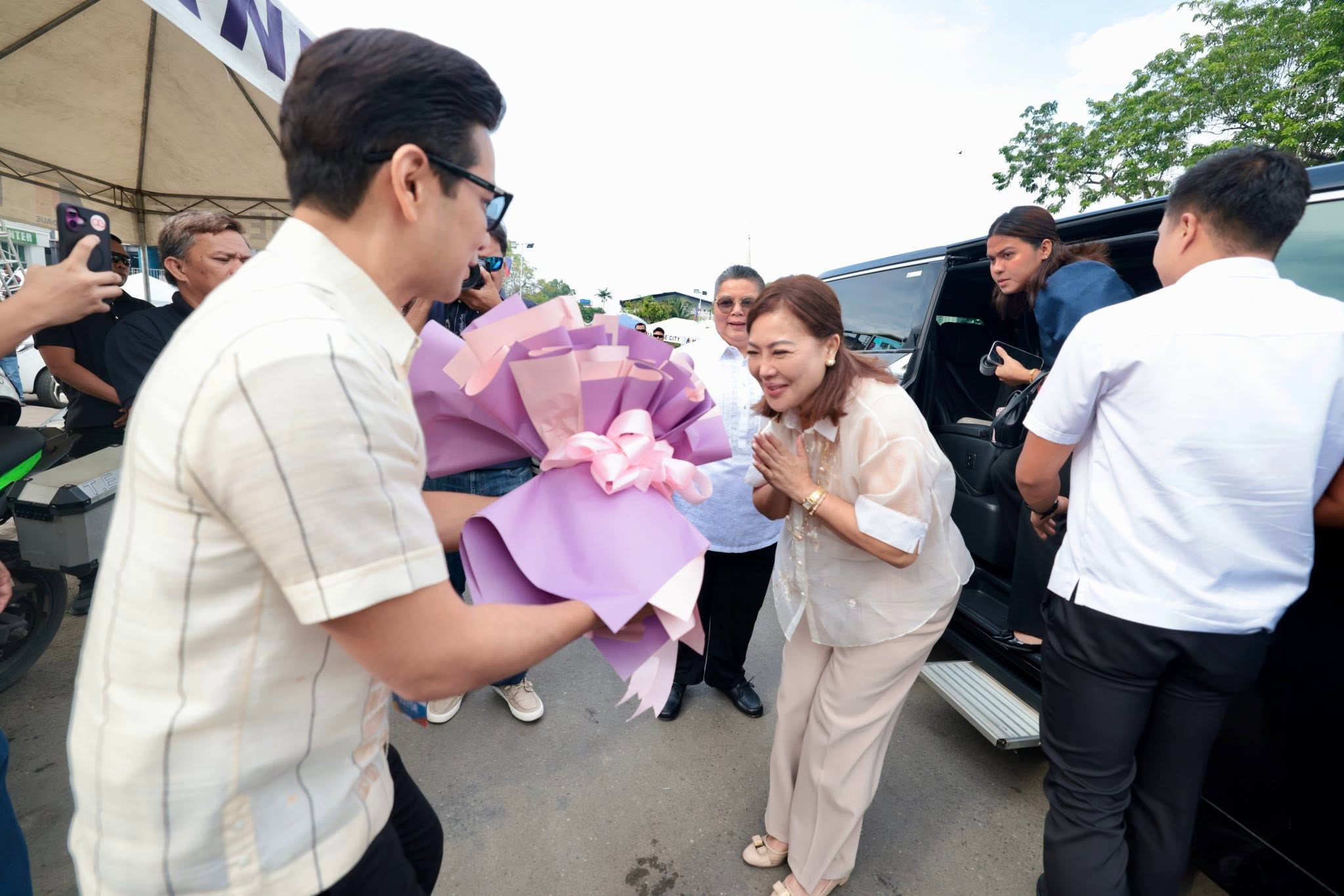 Cebu Province grants P50M for Mandaue City Hospital equipment 