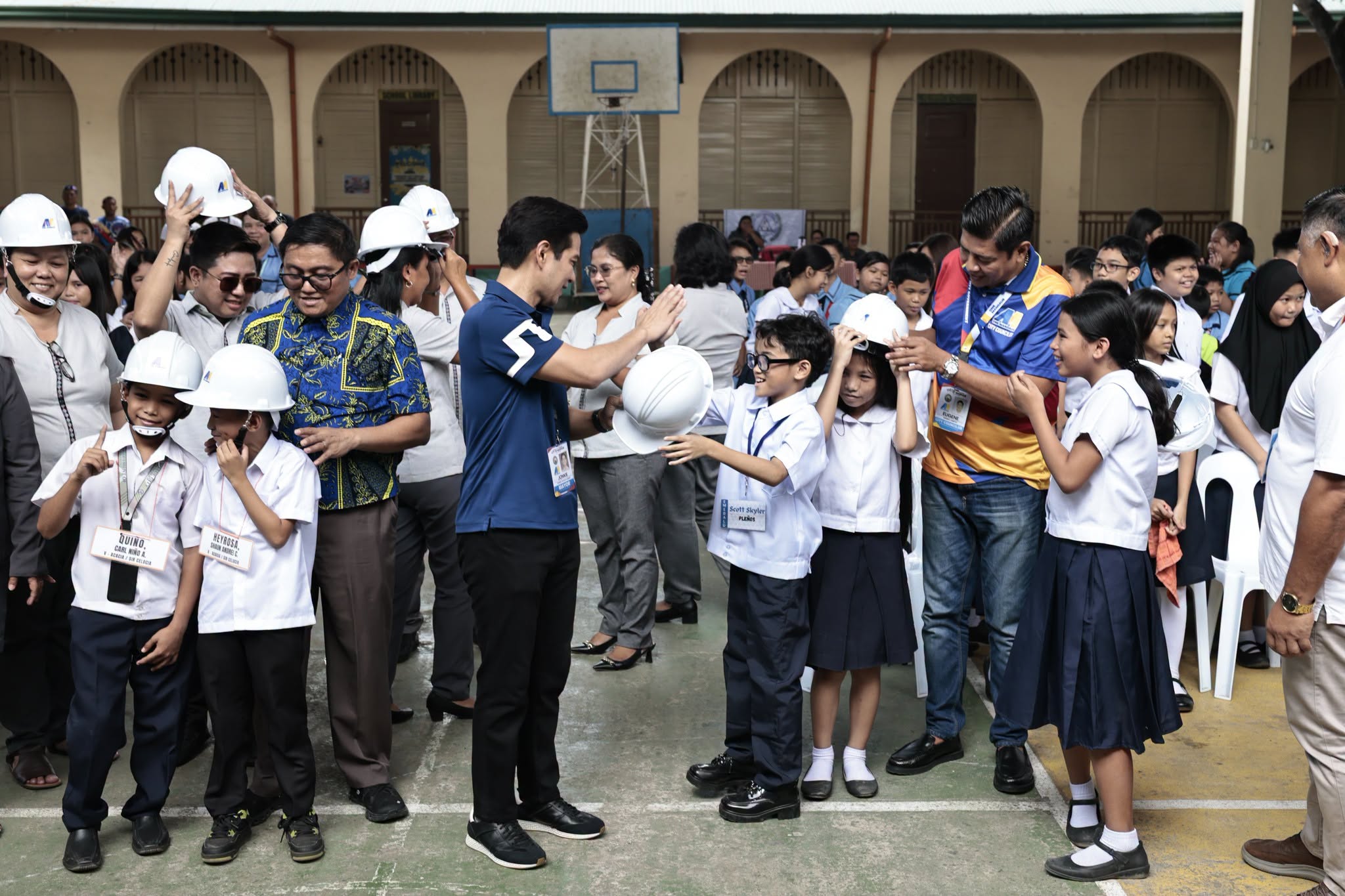 Mandaue City distributes hard hats to public schools to boost disaster preparedness