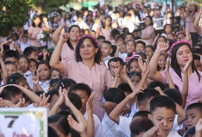 Cebu City offers full graduate scholarships to public school teachers