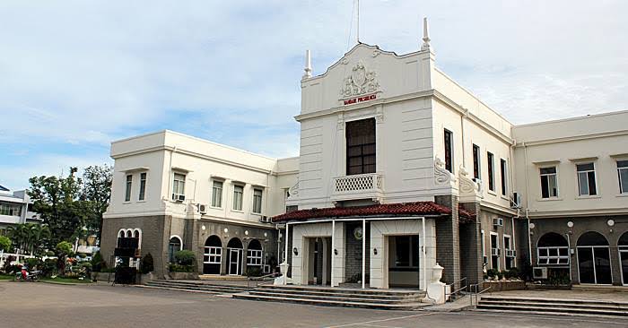 Mandaue City Legal recommends cases over P6-M ambulance purchase
