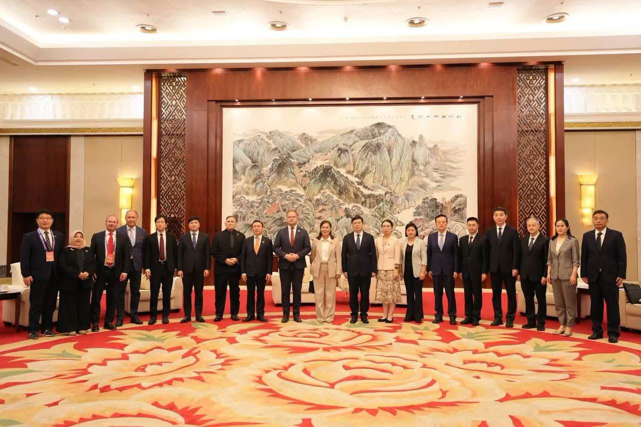 Cebu seeks wider cooperation with Guangxi after 16 years of sister-province ties