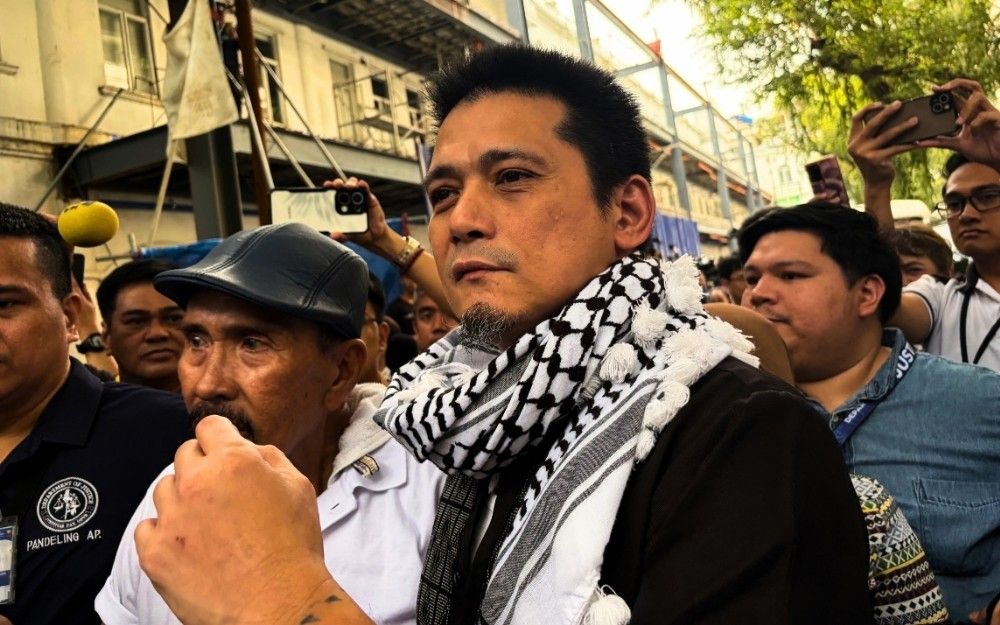 Padilla attends DOJ probe over alleged role in Dela Rosa escape