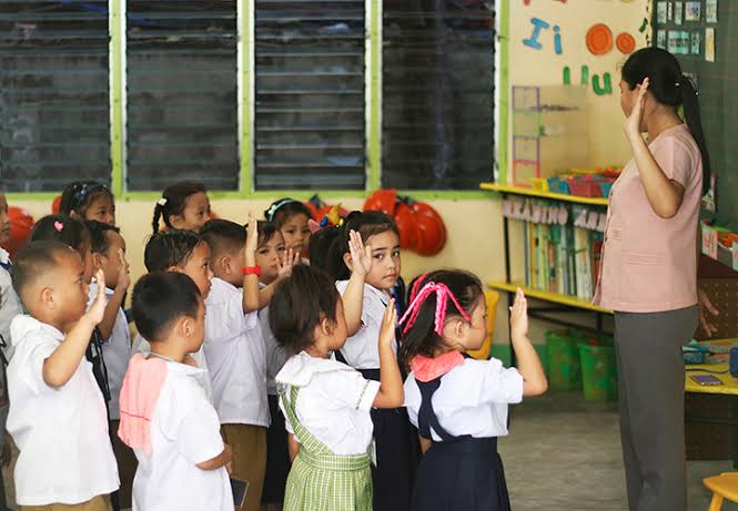 Lapu-Lapu honors teachers, pushes higher financial assistance